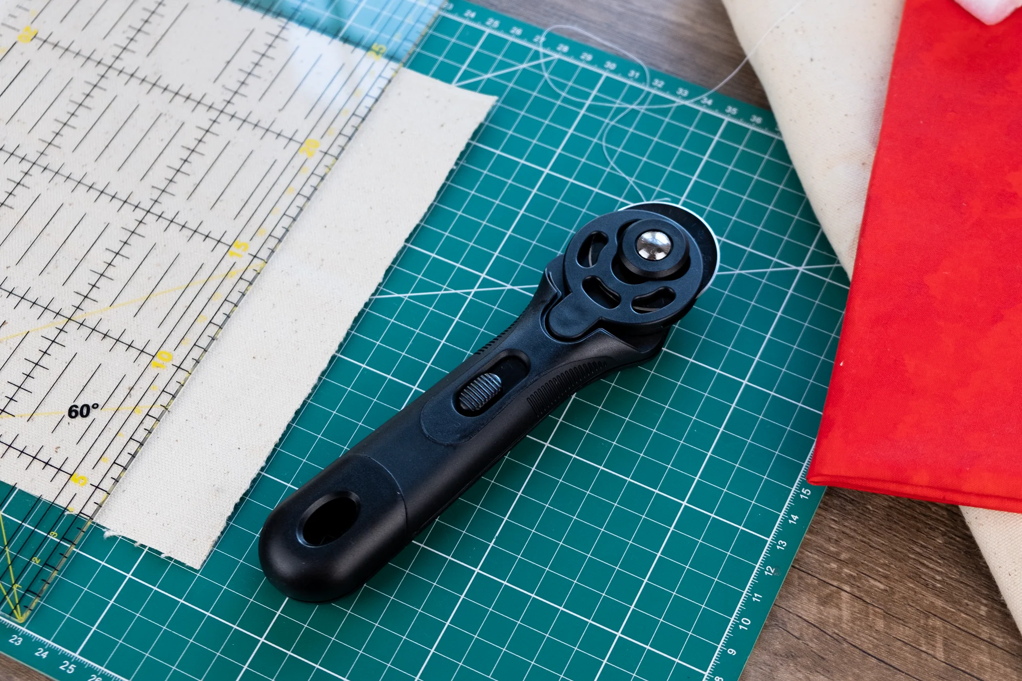 **PRE-ORDER** 45mm Midnight Edition Rotary Cutter - Image 3